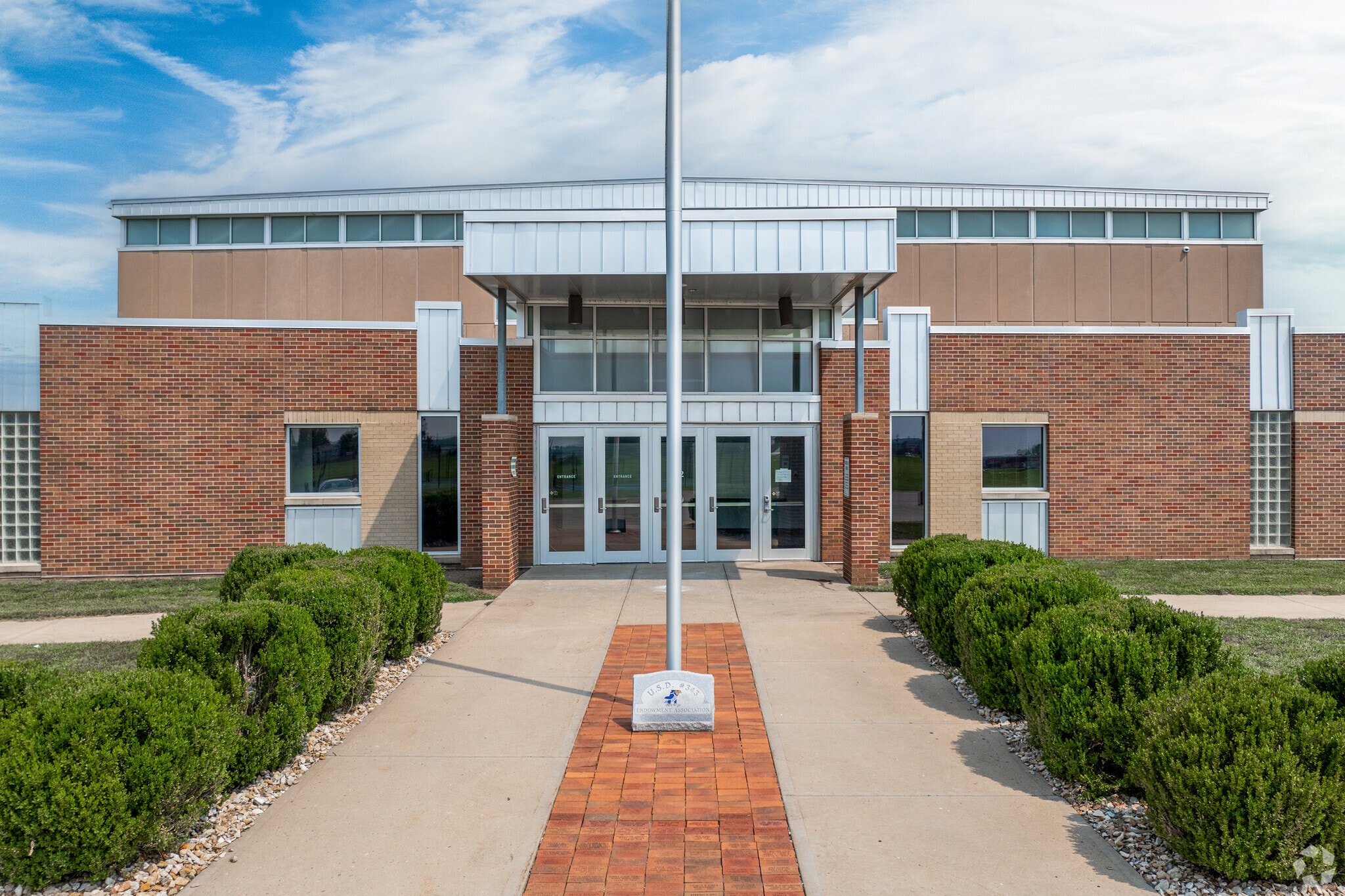 Older students may attend Perry-Lecompton High School.