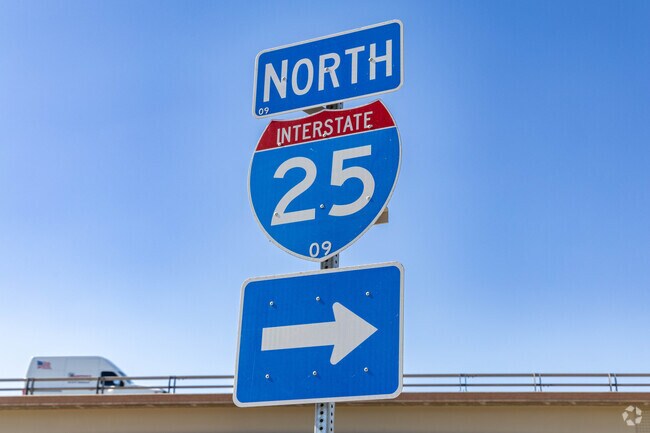 Interstate 25 in Moore Haven Heights connects to Casper and Fort Collins.
