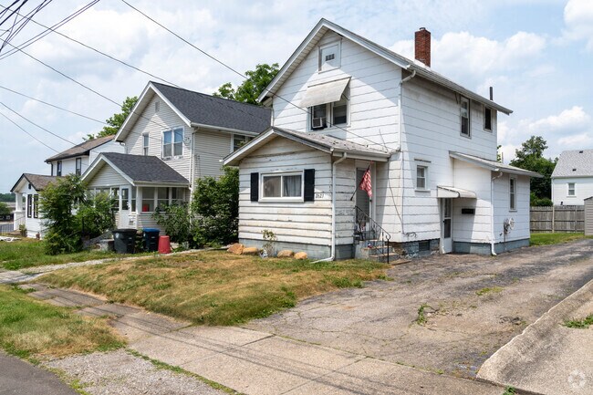 There are plenty of fixer-uppers available in the Ellet neighborhood.