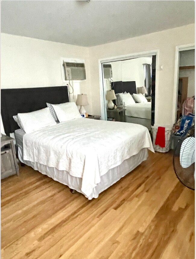 23 Orchard St unit Apartment 1, Mount Vernon, NY 10552 - photo 4