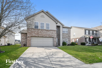 8728 N Springview Dr, McCordsville, IN 46055