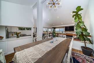 969 Hygeia Ave, Encinitas, CA 92024