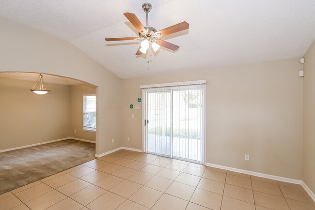 9425 Harrier Ct, Jacksonville, FL 32221 - photo 3