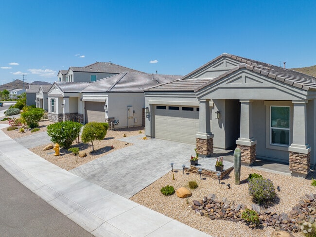 Mountaingate has many single-family homes with lightly-toned exterior paint jobs.