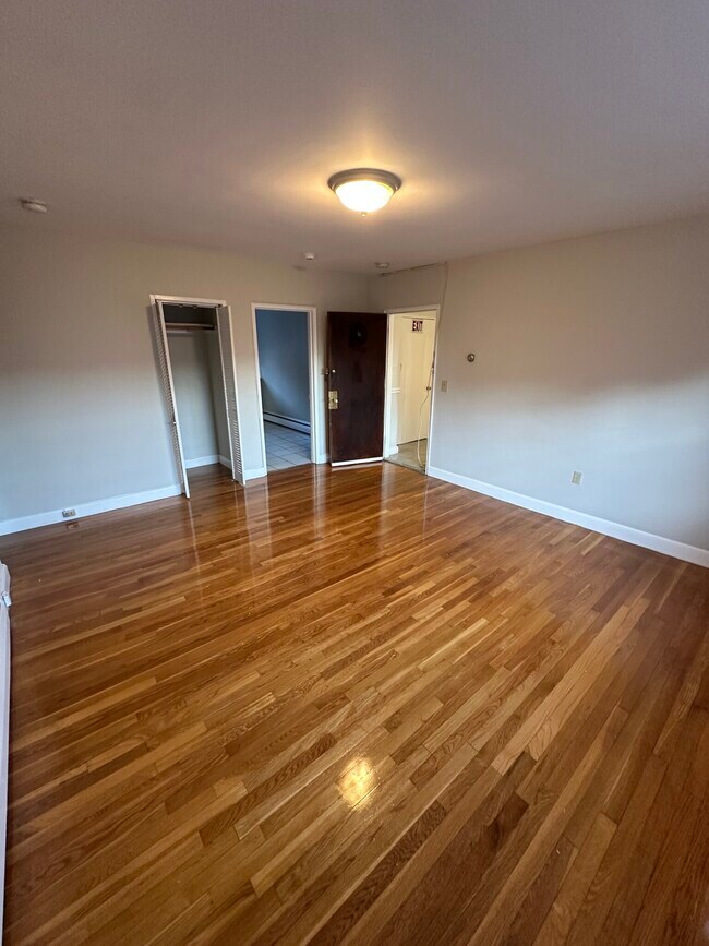 61 Selkirk Rd unit 11, Brighton, MA 02135 - photo 4