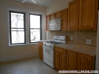 66 Clifford St Unit 3, Boston, MA 02119