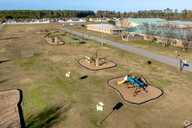 Pee Dee Elementary School has outdoor activity areas for students.