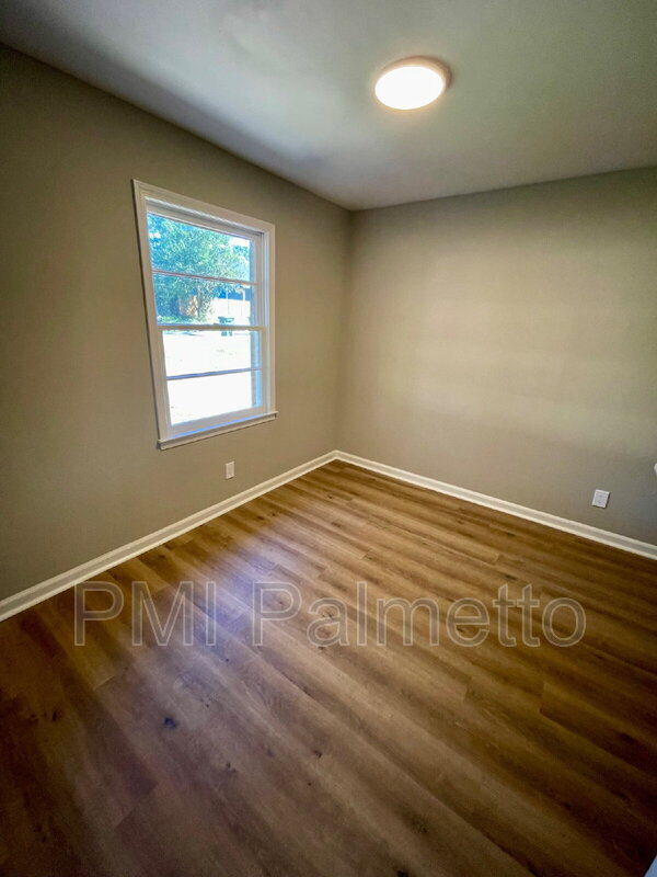 3730 Hickory St, Columbia, SC 29205 - photo 5