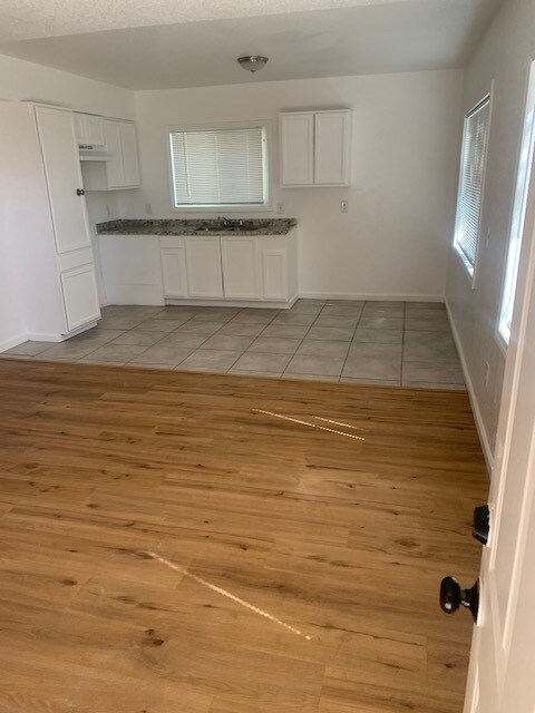 11560 Sage St unit 11560 Sage Rd UNIT D, Adelanto, CA 92301 - photo 5