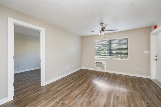 Jade Palms, Naples, FL 34102 - photo 7