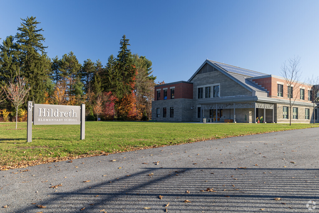 Hildreth Elementary School is part of the Harvard public schools providing early education.