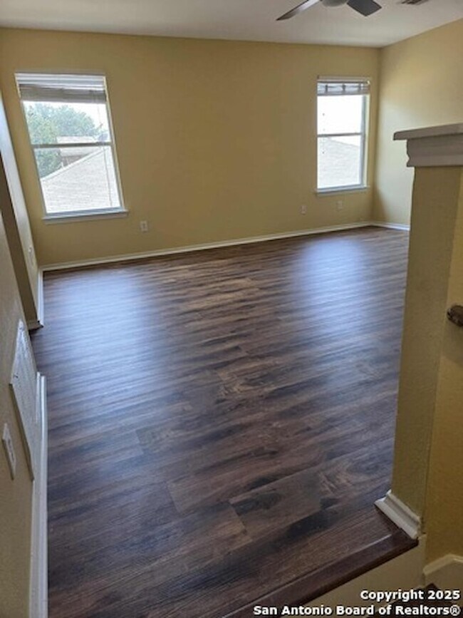 228 Anvil Plaza, Cibolo, TX 78108 - photo 3