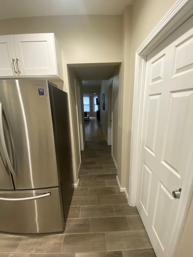 3128 W 38th Place unit Floor 1, Chicago, IL 60632 - photo 3