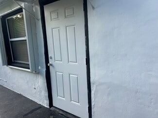 1281 W 61st Place, Hialeah, FL 33012