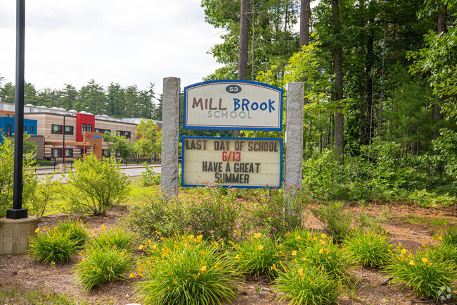 Mill Brook School in Concord, NH serves grades Pre-K-2.