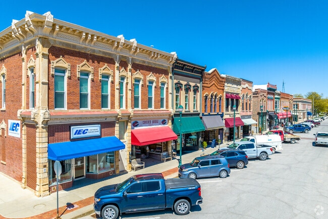 Winterset's charming and colorful downtown offers shopping, dining, and other small businesses for the residents of Winterset.