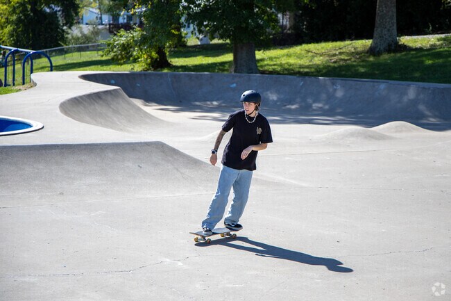 Dry Ridge’s Piddle Park features sports courts, fishing access, and a skate park making it a top destination for active families.