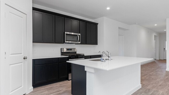 6311 Orchid Crest Ln, Rosenberg, TX 77469 - photo 5