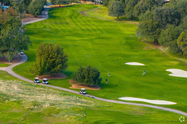 Serrano Country Club offers an 18-hole golf course, tennis courts, and swimming pool.
