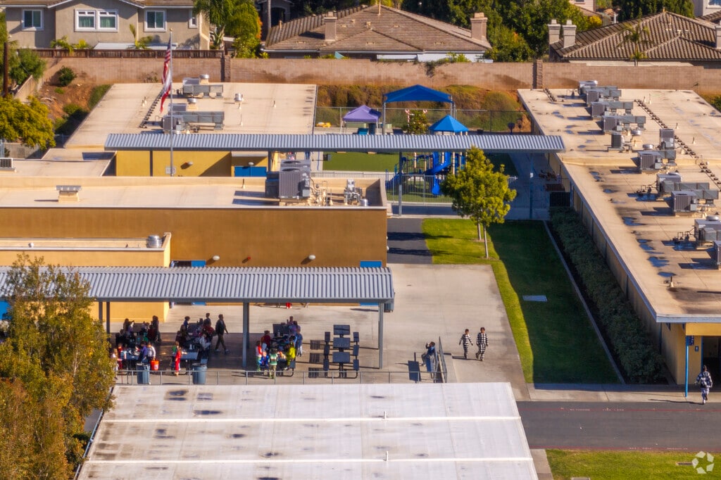 The Sunnyside Elementary School in Bonita serves students from TK-6th grade.