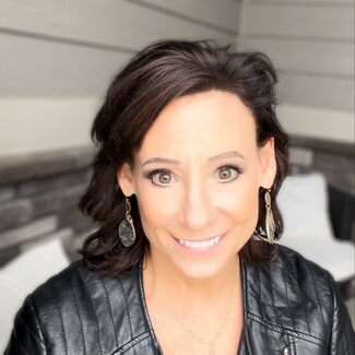 Julie Bacon