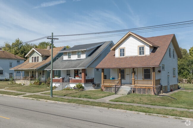 Bungalow style homes are a popular choice for residents in Miami Chapel.