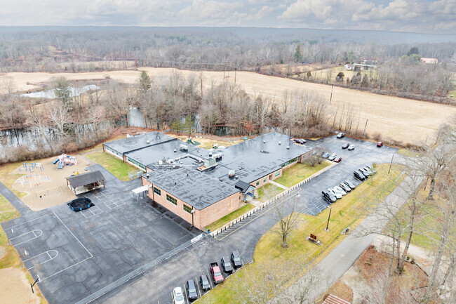 Helmsburg Elementary School