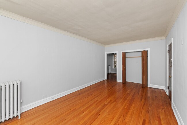 4225 N Paulina St unit 4227-W3, Chicago, IL 60613 - photo 6