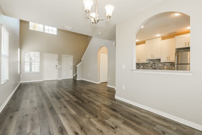 12527 Evington Point Dr, Riverview, FL 33579 - photo 6