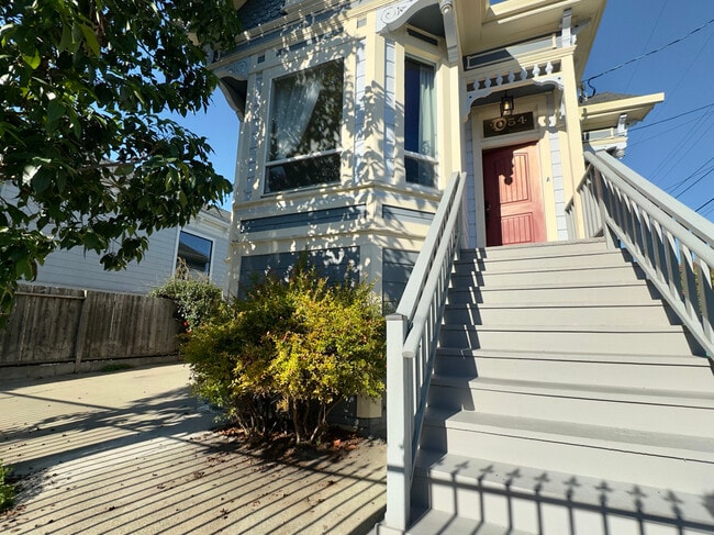 1054 24th St unit A, Oakland, CA 94607 - photo 2