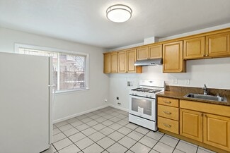 10582 Topanga Dr, Oakland, CA 94603