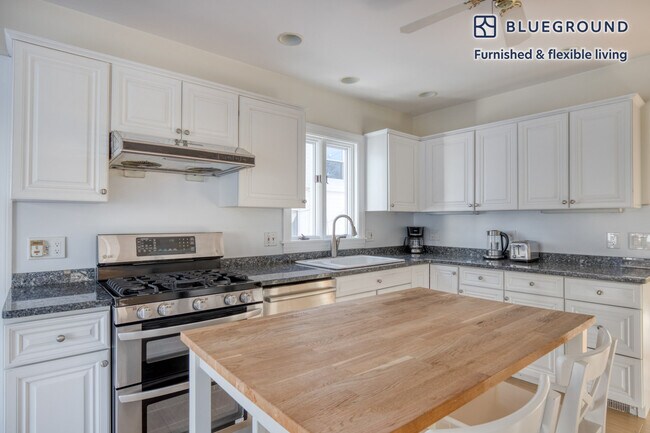280 Fayette St unit FL1-ID835, Quincy, MA 02170 - photo 5