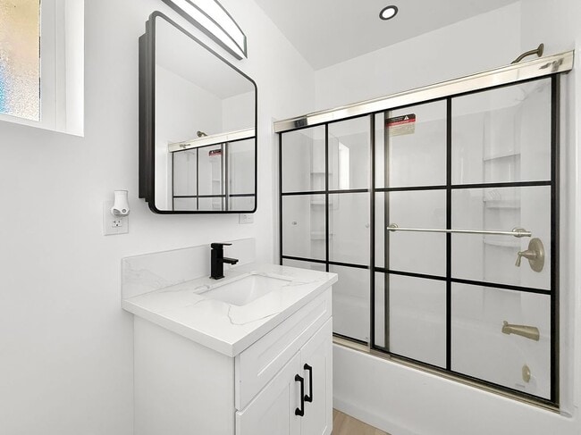 1273 Donatello St, Lancaster, CA 93535 - photo 4