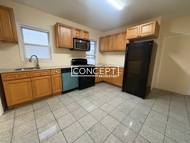 39 Jackson Rd unit 1, Somerville, MA 02145 - photo 3