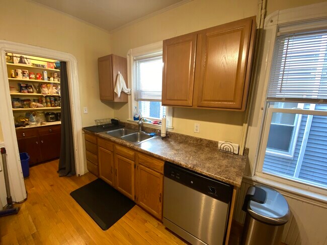 296 Highland Ave unit 1, Somerville, MA 02144 - photo 5
