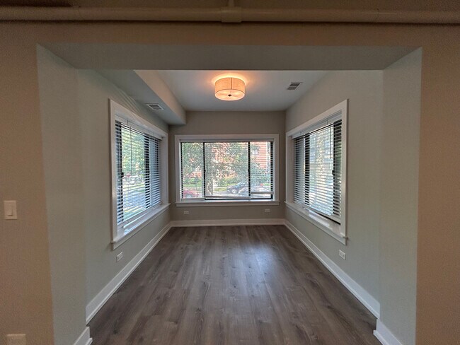 1000 Crain St unit 1000-2, Evanston, IL 60202 - photo 7