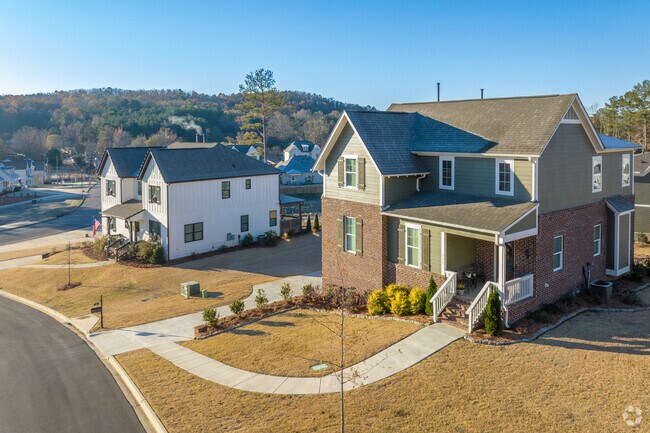 The atmosphere in Springville is quiet and charming.