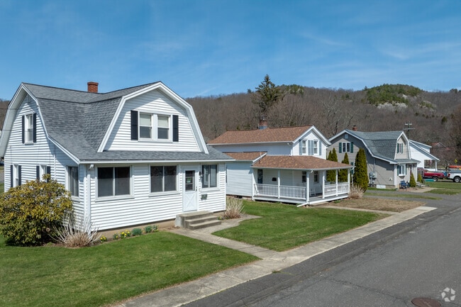 Beacon Falls has classic homes along the streets that offer a hometown feel.