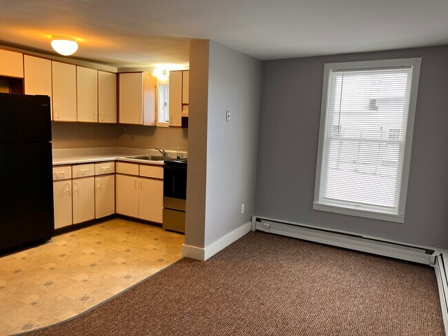 59 Summer St unit 3, Lancaster, NH 03584 - photo 6