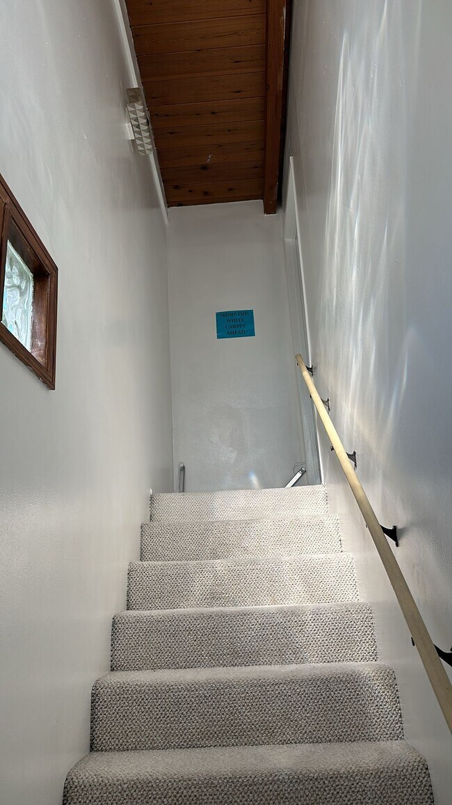 17739 Welby Way, Reseda, CA 91335 - photo 4