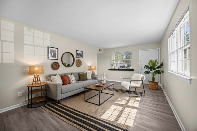 Cardinal Village Apartments, Jacksonville, NC 28546 - photo 6