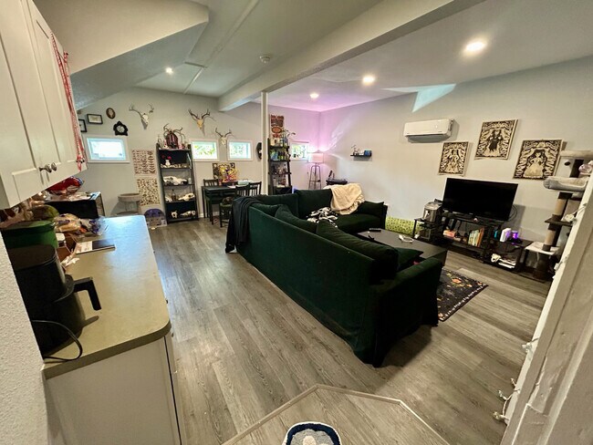 404 Jagoe St unit 404A, Denton, TX 76201 - photo 3