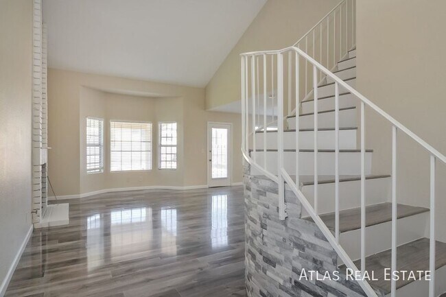 549 Tabony Ave, Henderson, NV 89011 - photo 4