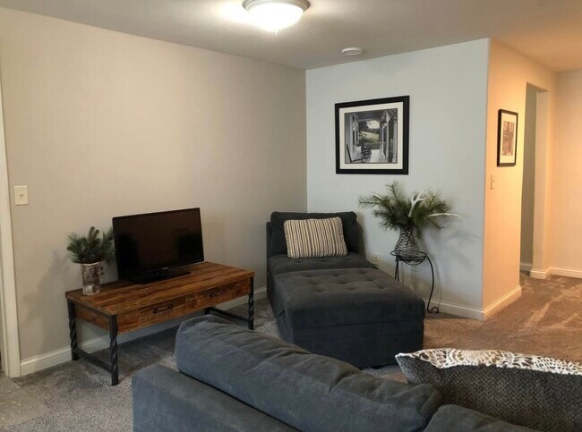 3313 46th Ave SE, Mandan, ND 58554 - photo 4