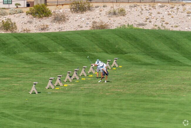 Savor every shot at Laughlin Ranch Golf Club near Desert Foothills Estates.