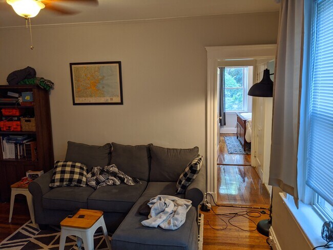 110 Brainerd Rd unit 4, Allston, MA 02134 - photo 2