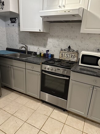 1424 Decatur St NW, Washington, DC 20011
