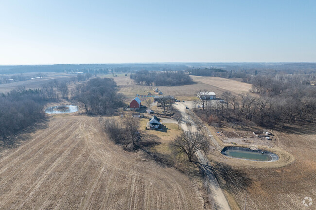 Koshkonong Trails School look like a farm.