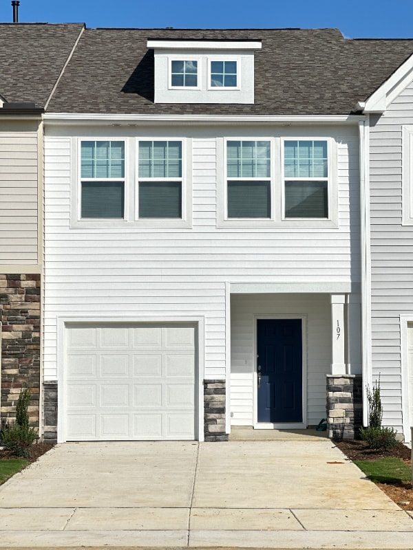 107 Hyacinth Ln, Angier, NC 27501