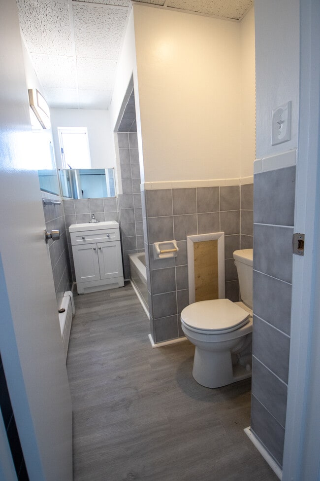2nd FL Bathroom
